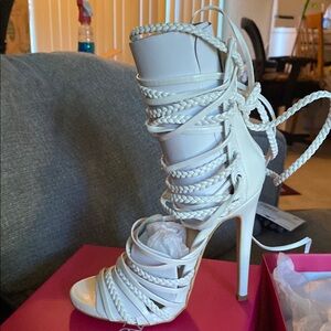 Shoe Dazzle Elegant White Braided Heels